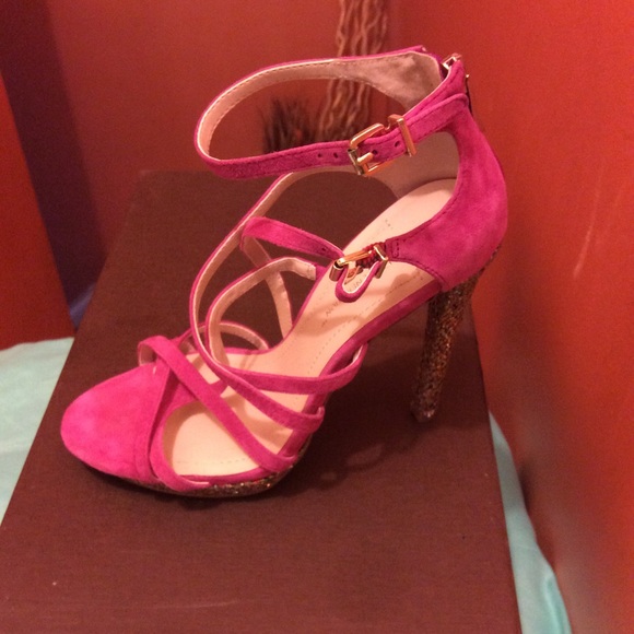 BCBG PINK SUEDE STRAPPY HIGH HEEL SANDALS - Picture 6 of 8